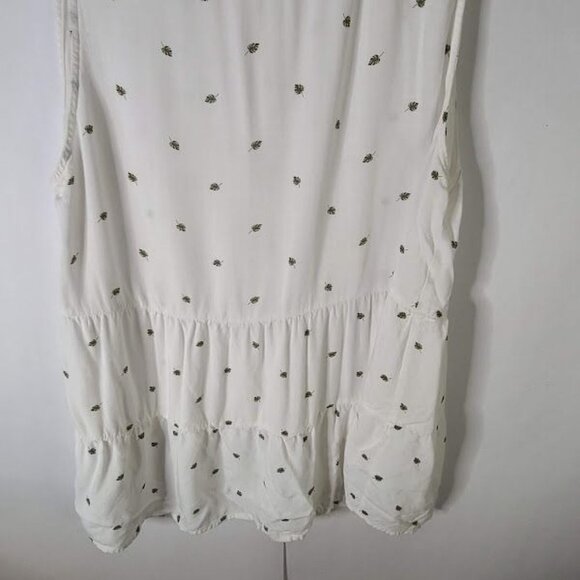 Staccato White Leaf Print Round Neck Tiered Hem Sleeveless Top Women's Size L - Picture 2 of 10